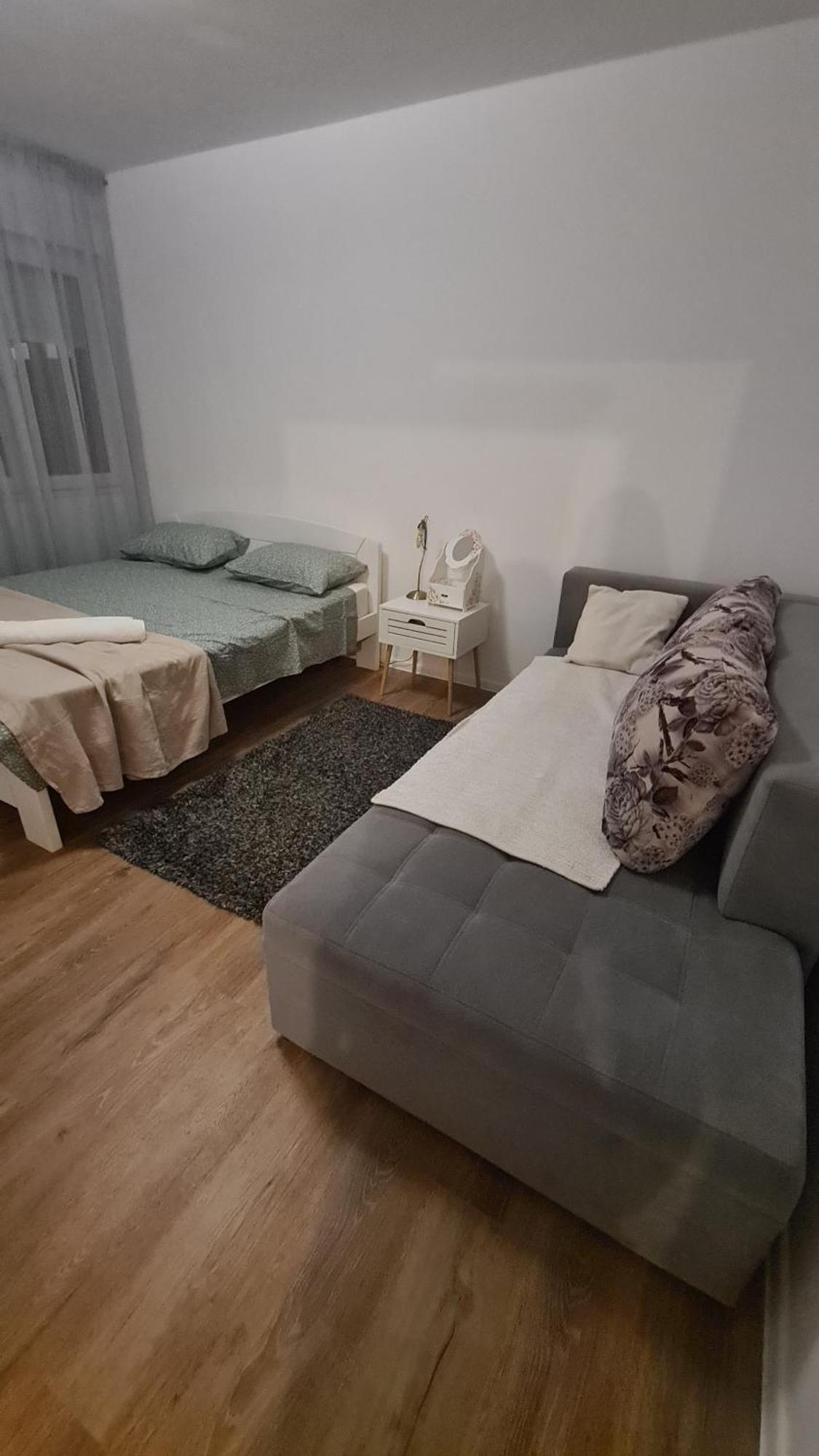 Peni Apartman Centar バニャ・ルカ エクステリア 写真